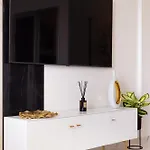 Апартаменти Sunset Ocean View *