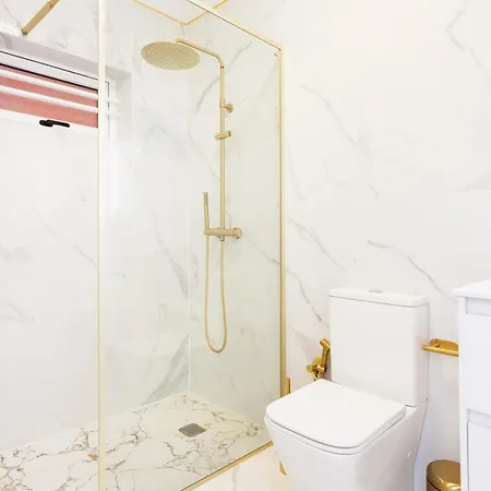 아파트 Sunset Ocean View 아데제